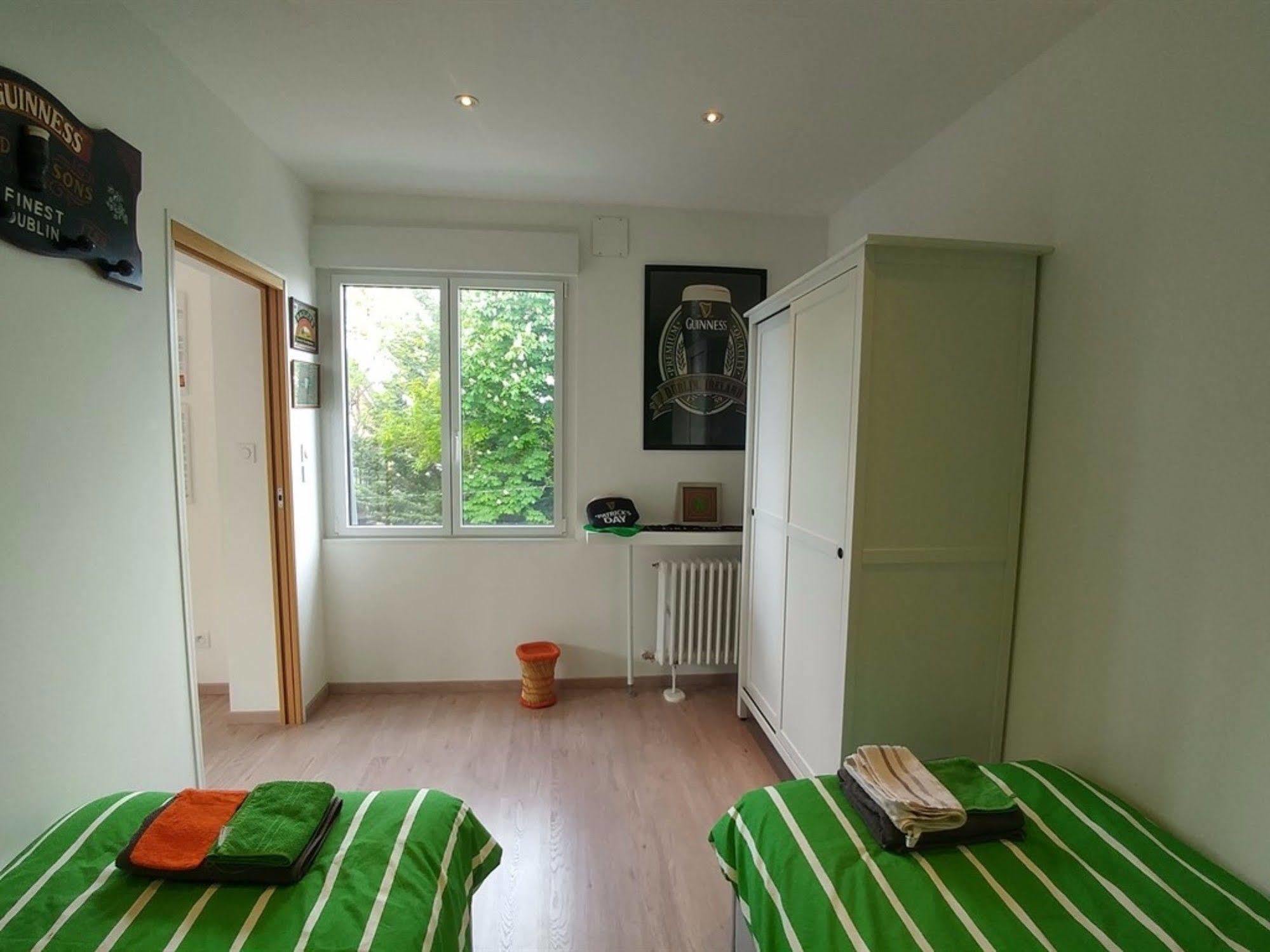 Chemin Des Vignerons Villa Metz Exteriör bild